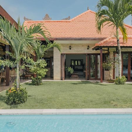 Tropical Villa Asmara 울루와뚜 외부 사진